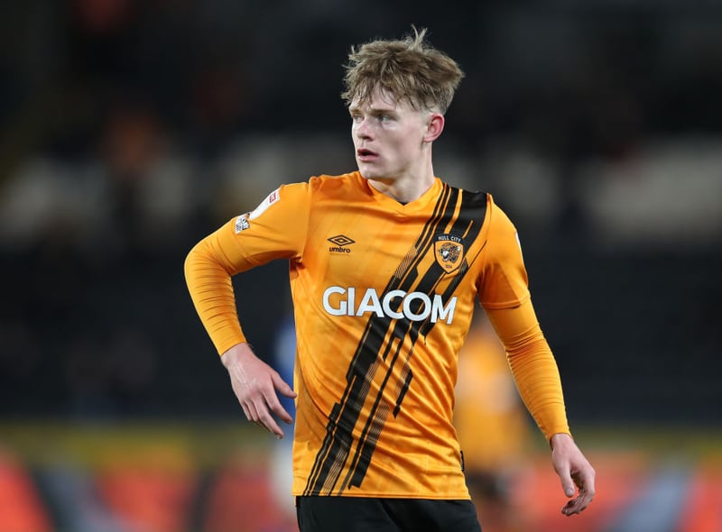Brentford are racing West Ham to sign Hull City attacker Keane Lewis-Potter. (Football Insider)