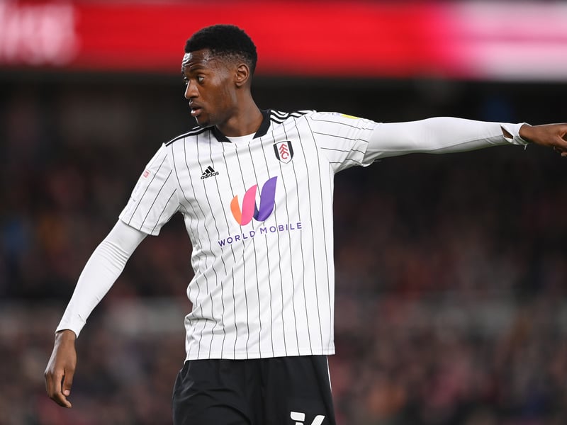 Fulham will offer a new contract to defender Tosin Adarabioyo to warn off interest from Premier League clubs Arsenal and Newcastle United