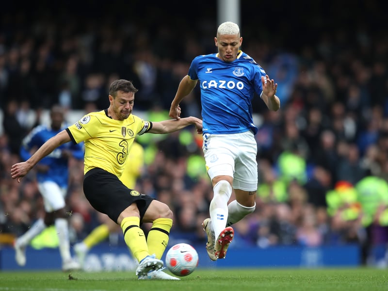 Everton are confident they can secure a £50million-plus fee for Richarlison if he continues his strong finish to the season (Football Insider)