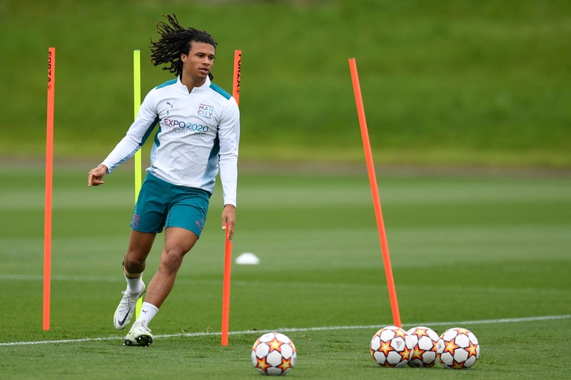 The former Bournemouth man is something of a mystery when it comes to his ongoing ankle injury. Guardiola keeps naming him on the bench, but rarely giving him game-time. Should he be needed, Ake is expected to be an option for Sunday, and was spotted training this week.