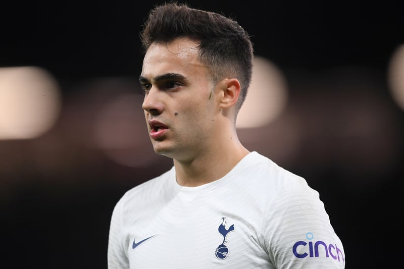 Sevilla are among the clubs showing interest in Tottenham left-back Sergio Reguilon who thye see as a replacement for Aston Villa bound Ludwig Augustinsson (Daily Mail)