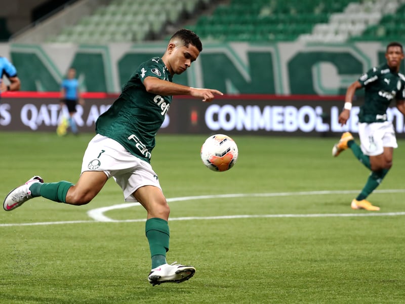 Burnley are reportedly attempting to sign Palmeiras youngster Gabriel Silva once again, after expressing interest in him in January. The Clarets are eager to sign the 20-year-old on loan with an option to buy. (Sport Witness)