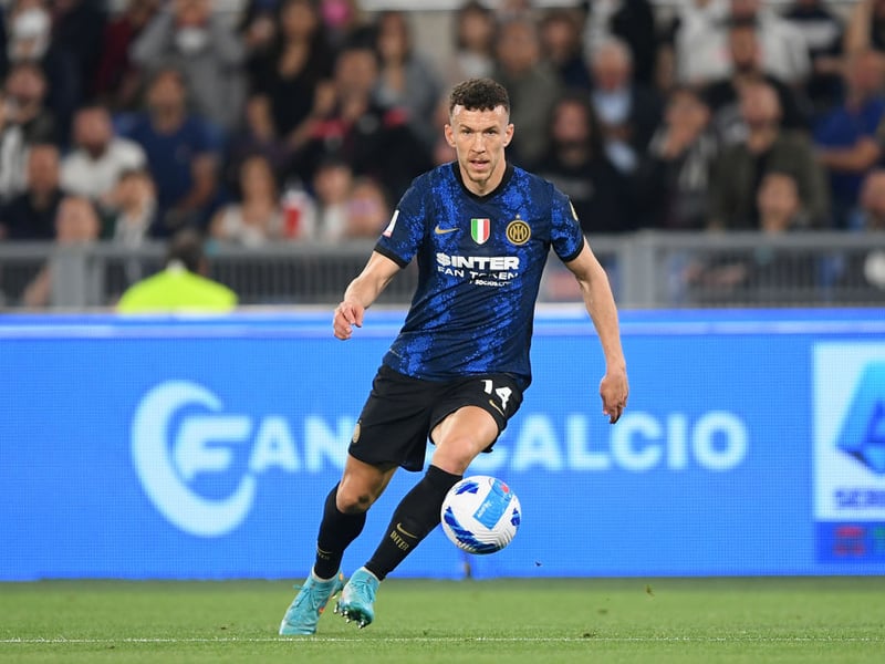 Newcastle United are preparing a bumper contract offer for Ivan Perisic who could leave Inter Milan on a free transfer. (CalcioMercato)