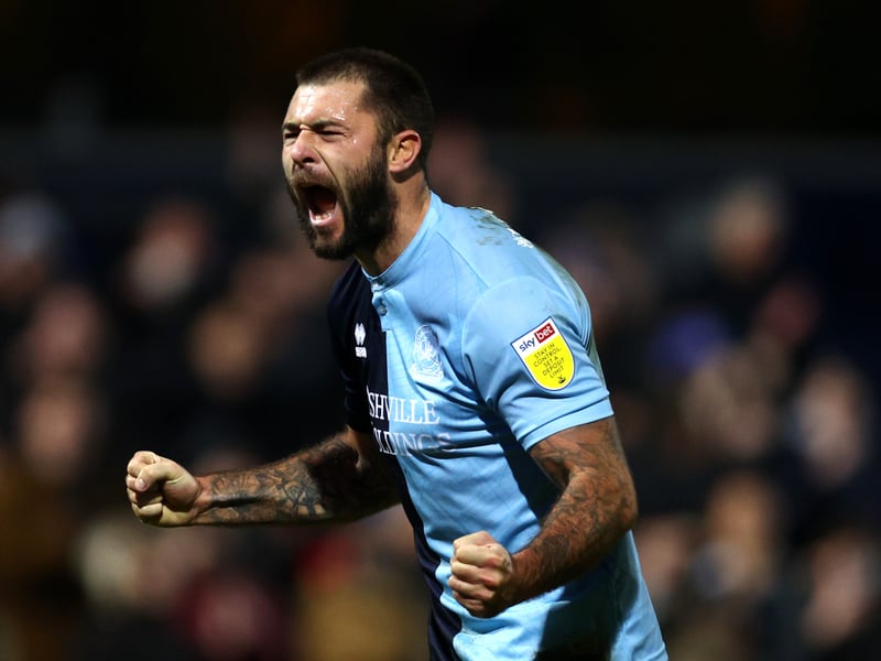 Reading have set their sights on signing QPR striker Charlie Austin on  a free transfer this summer (Football Insider)