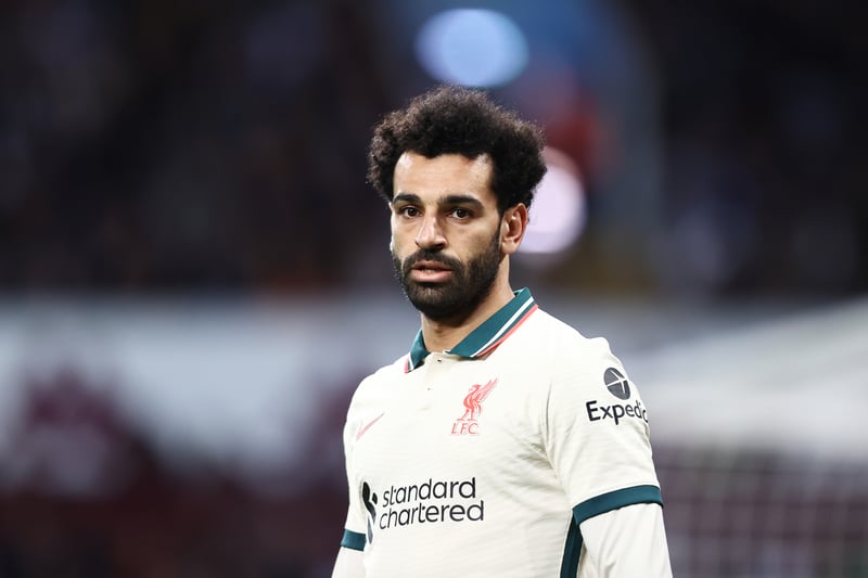 Liverpool are reportedly willing to offer Mohamed Salah a four-year deal that could be worth over £80 million, with the Egyptian thought to have compromised on his initial £500k a week wage demands. The club and player are said to be preparing for fresh talks. (Football Insider)