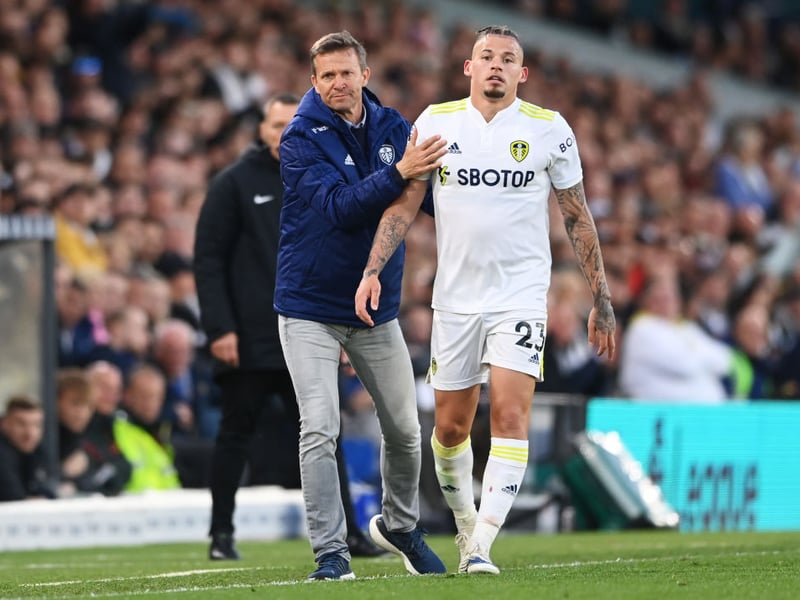Aston Villa have been given a double boost in their bid to sign Leeds United star Kalvin Phillips. The midfielder is yet to agree a new deal at Elland Road, and has reportedly weighed up whether this summer might be the right time to leave his boyhood club. (Football Insider)