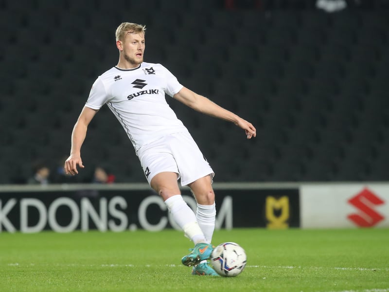 Swansea City are likely to reignite their interest in MK Dons' Harry Darling this summer and have been monitoring him for a while since Russell Martin made the switch to Wales. The 22-year-old has scored seven goals in 43 appearances for the League One club this season. (Football League World)
