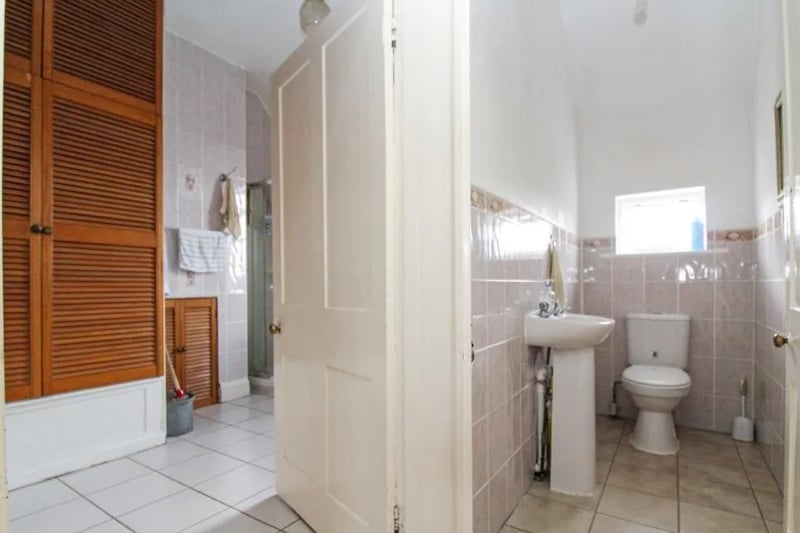 The upstairs has a bathroom and a detached toilet, as well as an en-suite (image: Zoopla)