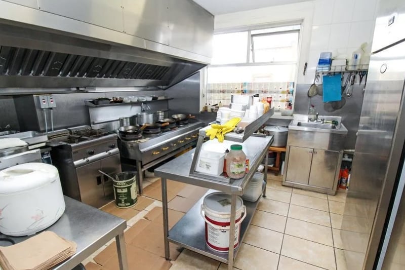 The takeaway kitchen prep room measures 4.63m x 3.74m (image: Zoopla)
