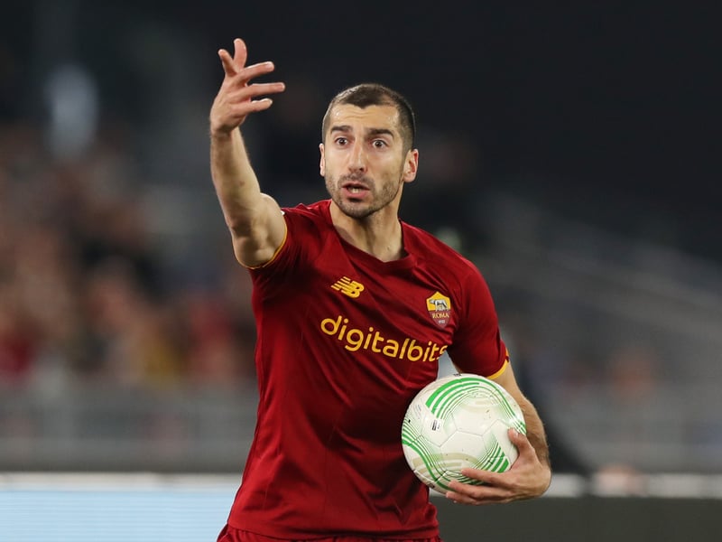 Tottenham Hotspur and Aston Villa have expressed interest in signing Roma's Henrikh Mkhitaryan, with the attacker's deal expiring in June. The 33-year-old has five goals and six assists in Serie A this season. (La Gazetta dello Sport)