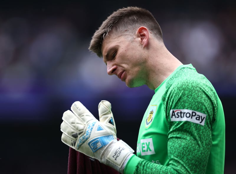 Fulham and West Ham have reportedly been told to pay £40 million to secure the services Burnley goalkeeper Nick Pope this summer. (The Sun)