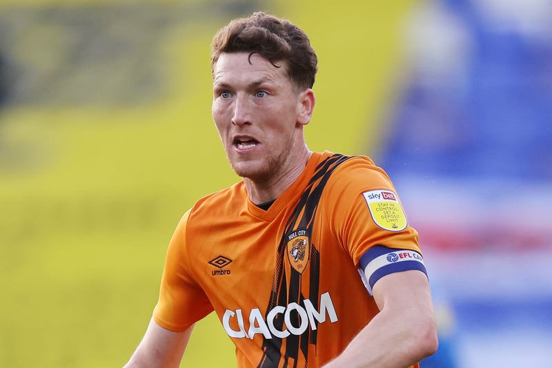 Peterborough United are interested in signing Hull City's Richard Smallwood, who rejected the Tigers' offer of a 12-month extension to his contract. However, it is thought the 31-year-old is eager to remain in the north. (Hull Live)