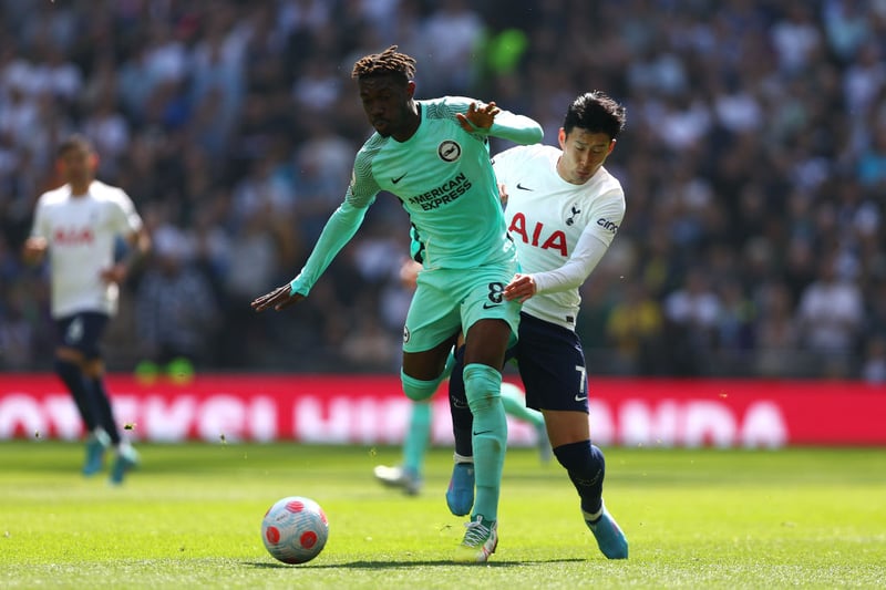 Arsenal have maintained contact over a potential summer move for Yves Bissouma, but Aston Villa lead the race to secure a £30m deal for the midfielder. (90min)