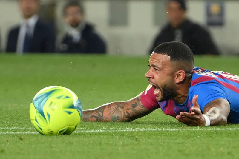 Barcelona have reportedly placed a price tag of £17.1m on forward Memphis Depay amid transfer links with Arsenal and Newcastle United. (Sport)