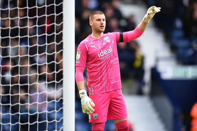 It has been claimed that Tottenham may have missed their chance at signing West Brom's Sam Johnstone this summer due to not offering him regular game time. Antonio Conte's side also look set to sign Southampton goalkeeper, Fraser Forster. (GiveMeSport)
