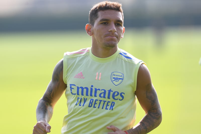 Juventus and Roma have shown interest in Arsenal midfielder Lucas Torreira after Fiorentina refused to pay a pre-agreed fee of £12.5 million for the midfielder (Evening Standard)