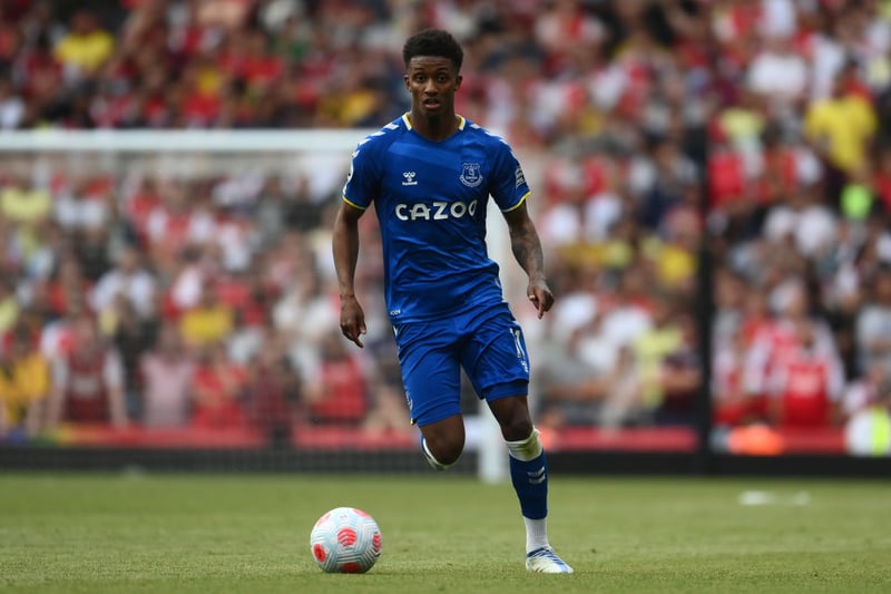 Newcastle United have mentioned Everton winger Demarai Gray as a potential summer transfer target. (Daily Mail)