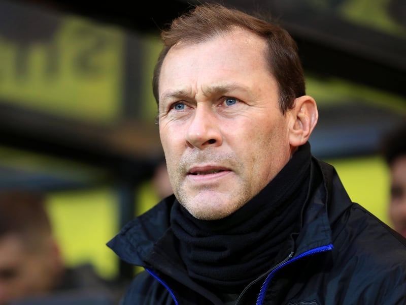Blackburn Rovers are “strongly considering” appointing Everton coach Duncan Ferguson as their new manager (ESPN)