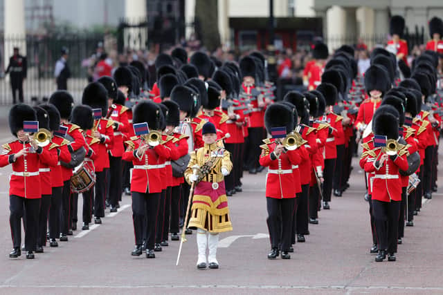 Jubilee celebrations get underway in London to kick-off the four-day weekend 
