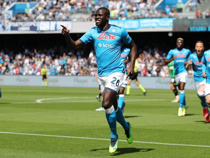 Chelsea reportedly have ‘no problem’ meeting Napoli’s £34 million asking price for defender Kalidou Koulibaly (The Sun)