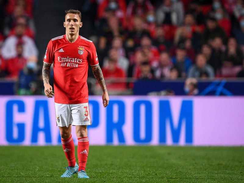 Arsenal and Newcastle United are interested in signing Alex Grimaldo from Benfica in the summer transfer window. The defender could be available for around £17m. (A Bola)