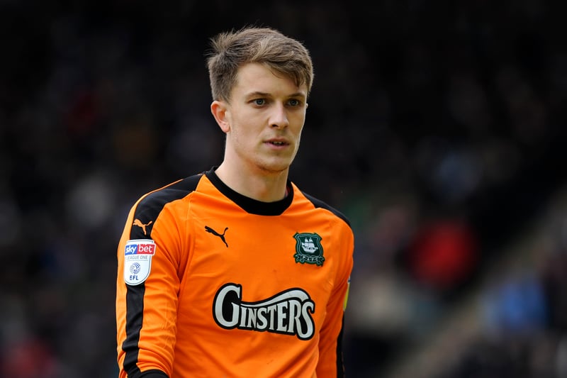 Luton Town are considering a move for their former loanee Matt Macey, who currently plays for Hibernian. The goalkeeper made 32 appearances in the Scottish Premiership last season. (The 72)