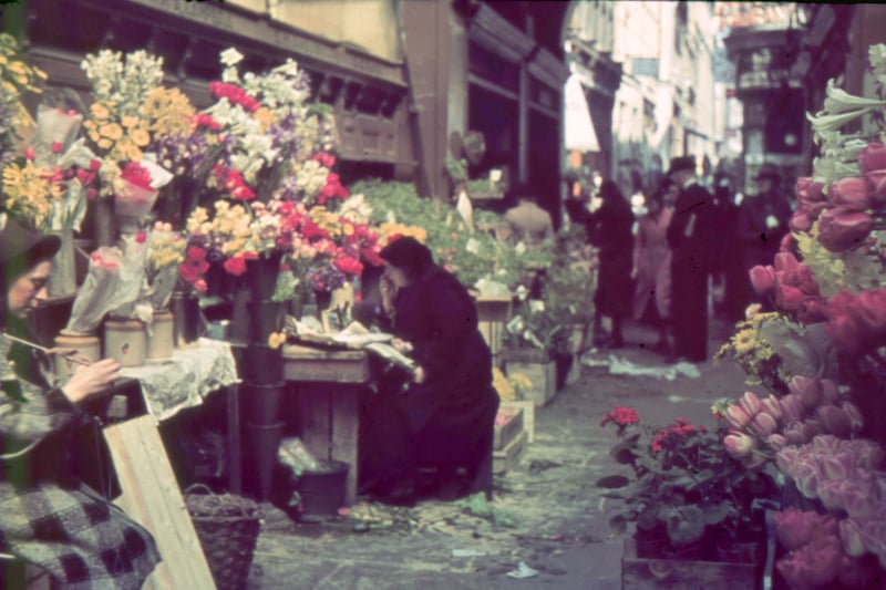 The flower market beneath the Glass Arcade in 1939 (Credit: Bristol Museum)