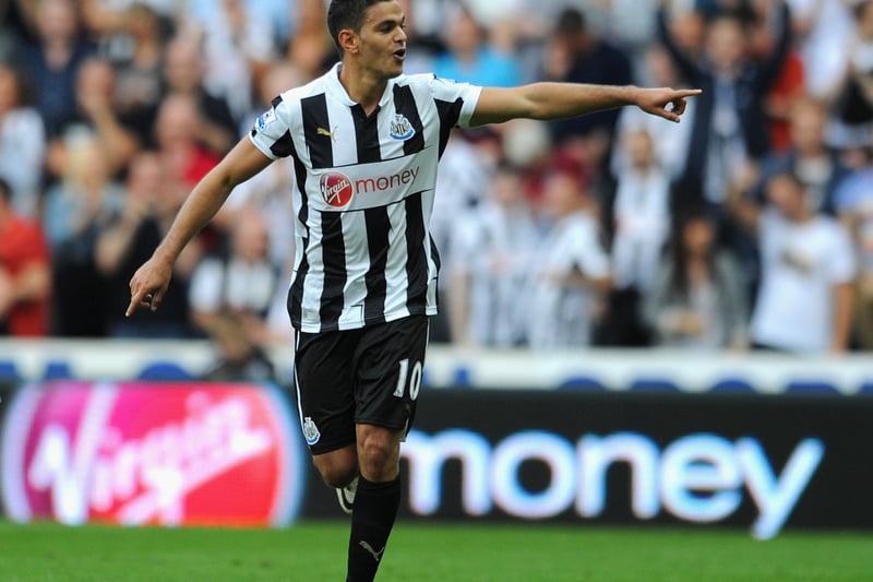 Newcastle made the perfect start to the season as they looked to build on their 5th place finish.  Demba Ba and Hatem Ben Arfa scored in a 2-1 win against Spurs on a day Magpies boss Alan Pardew bizarrely shoved a linesman and received another touchline ban.