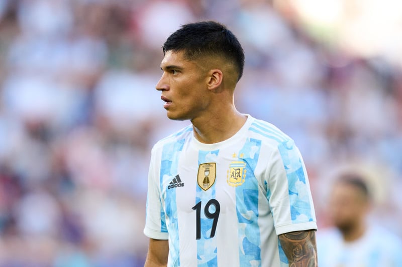 Newcastle United have entered the race to sign Argentina attacker Joaquin Correa, who Inter Milan are looking to sell this summer. (CalcioMercato)