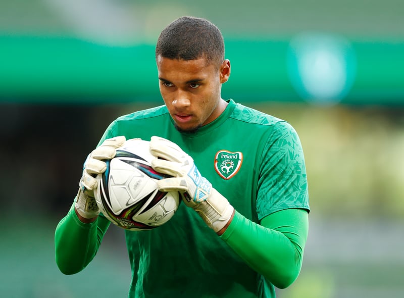 Gavin Bazunu has been one of the most impressive young goalkeepers in the EFL in recent years after enjoying a brilliant loan spell with Portsmouth. The 20-year-old has now joined their local rivals Southampton on a permanent deal for a reported fee of £12 million.