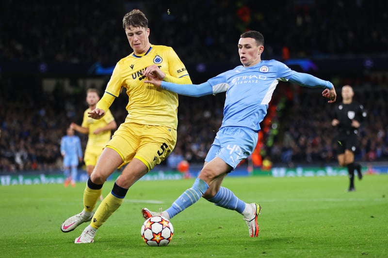 Burnley could move for Club Brugge defender Jack Hendry as Vincent Kompany looks at the Belgian league for defensive reinforcements (Daily Record)