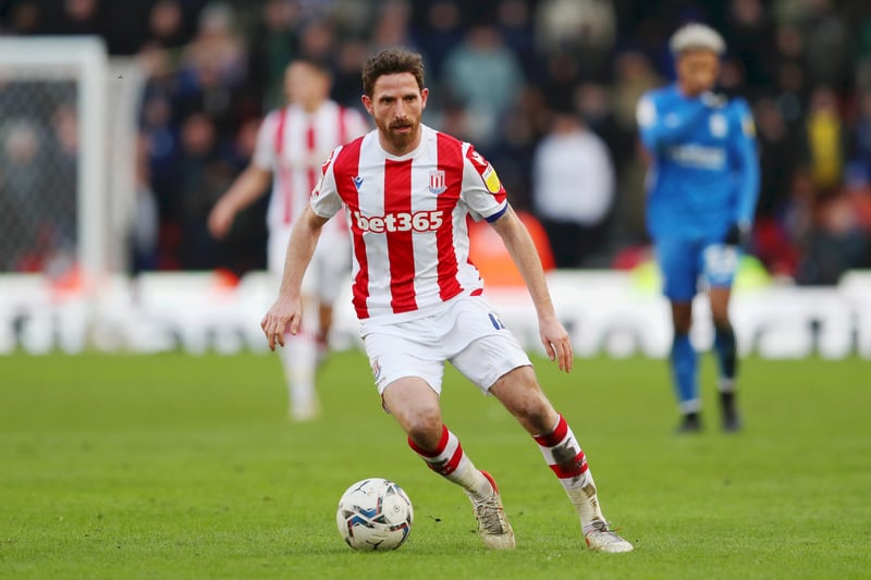 it is “extremely unlikely” that Huddersfield Town will move for Joe Allen following his Stoke City exit due to the players wage demands (YorkshireLive)