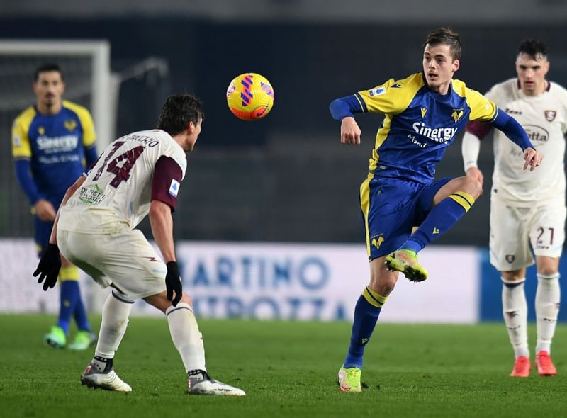 Brighton target Ivan Ilic is ‘tempted’ by the prospect of a move to the Premier League this summer. (Corriere di Verona)