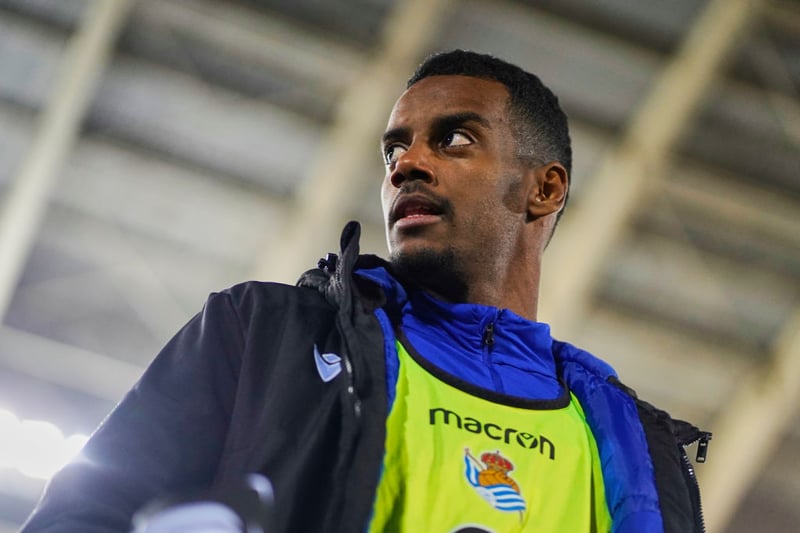 Real Sociedad’s Alexander Isak is on Newcastle United’s radar, but a fee in excess of £40m is likely to prove prohibitive given Financial Fair Play limitations. (Daily Mail)
