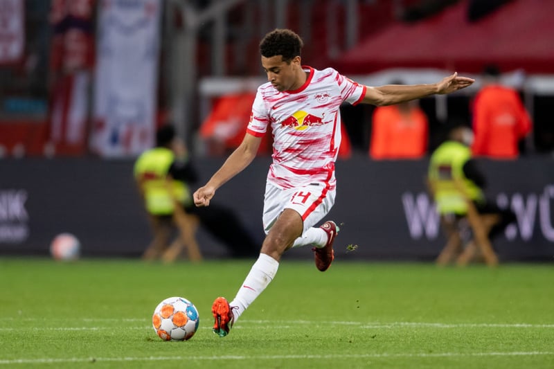Leeds are set to table a £12.9m offer for RB Leipzig midfielder Tyler Adams amid ‘serious’ negotiations. (Florian Plettenberg)