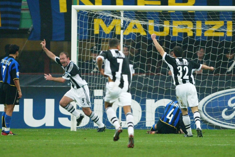 A stunning away support descended on the San Siro and saw the Magpies put in a heroic display as Alan Shearer’s brace earned them a 2-2 draw against an Inter side containing the likes of Javier Zanetti and Christian Vieri.