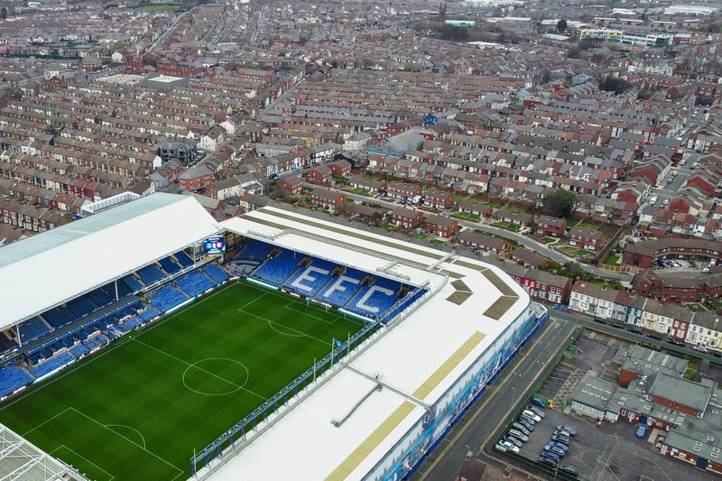 Goodison Park was a filming location for Creed - a spin-off from the Rocky series of films. Filming took place during a Barclays Premier League football match between Everton and West Bromwich Albion. The stadium later hosted the climactic film fight between Donnie and Conlan.
