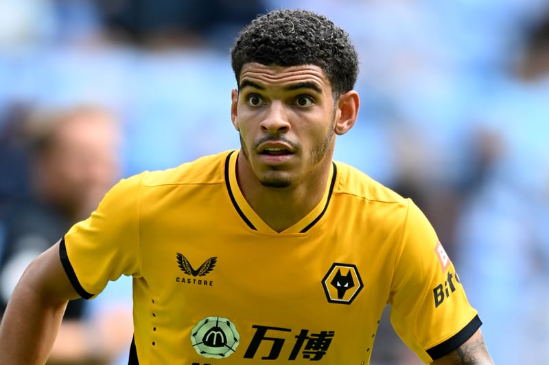 Everton remain in talks with Wolves over the signing of midfielder Morgan Gibbs-White, who spent the last two seasons on loan at Sheffield United and Swansea City, after a £25m bid was rejected last week (Sky Sports)