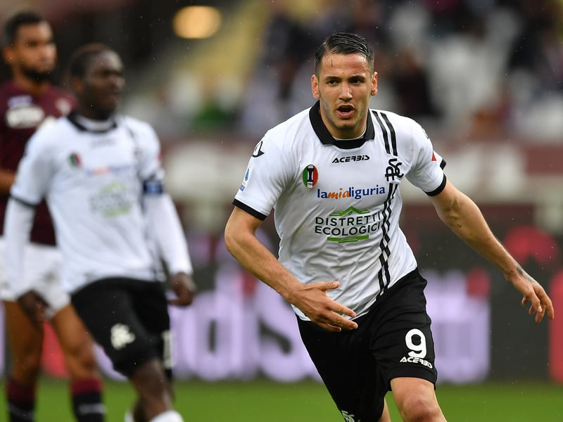 Watford are reportedly nearing a deal for Barcelona's Rey Manaj, with the forward expect in London tomorrow. The 25-year-old scored five goals while on loan with Spezia last season. (Fabrizio Romano)