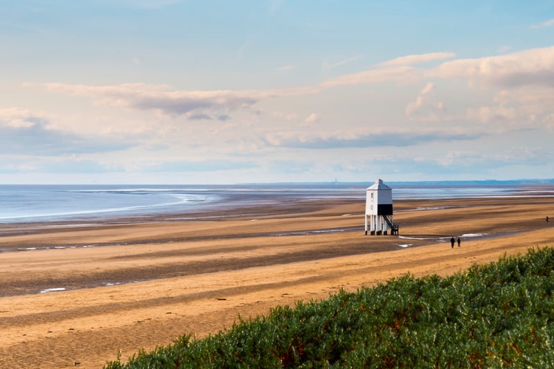 Burnham-on-Sea is a 46 minute drive from Bristol. The sandy beach includes a pier and is close to a range of shops and cafes. 