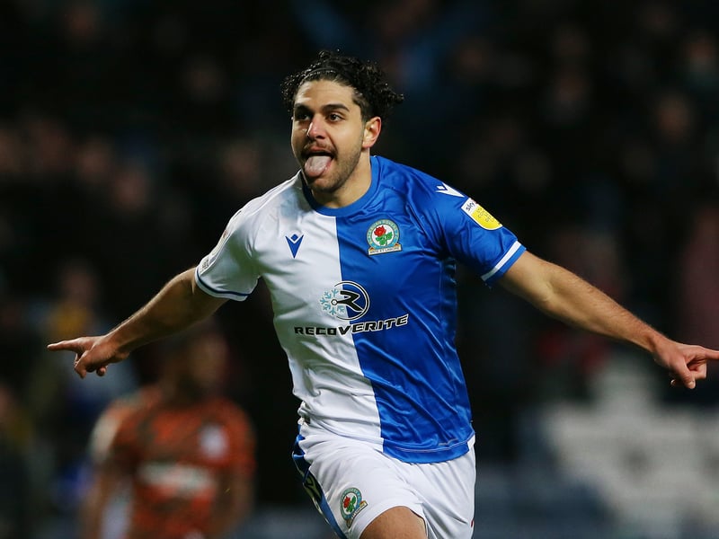 Sheffield United are currently leading the race to sign Brighton & Hove Albion striker, Reda Khadra, after opening talks with the club. Sunderland were also keen on signing the 21-year-old. (Football Insider)