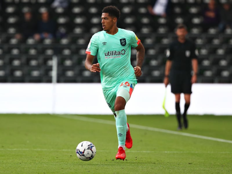 Crystal Palace are leading the race to sign Chelsea defender Levi Colwill. (Evening Standard)