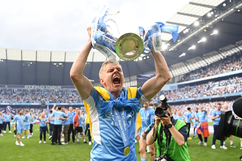 Arsenal have reportedly agreed a deal to sign another Manchester City star in Oleksandr Zinchenko this summer. It is thought they will pay £30 million for the full-back. (Fabrizio Romano)
