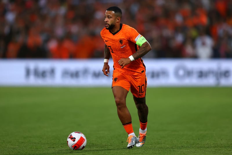Tottenham are reportedly willing to pay £17m for Memphis Depay after the forward was deemed surplus to requirements at Barcelona. (Sport)