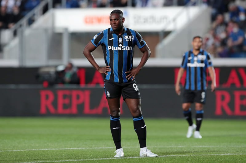 Atalanta are waiting for Newcastle United to make a move for Duvan Zapata, and could sell the striker for as little as £20m. (L’Eco di Bergamo)