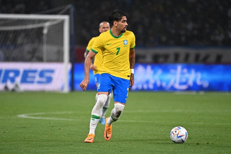 Lyon have indicated they will “listen to offers” for Newcastle United and Arsenal transfer target Lucas Paqueta (Metro)