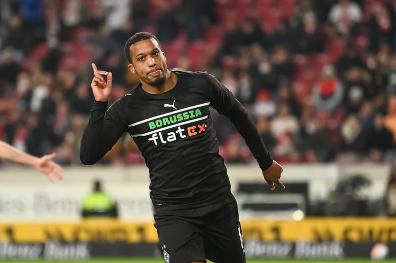 Everton are reportedly keen on signing Borussia Monchengladbach forward Alassane Plea this summer. The 29-year-old's contract expires next year and could be available on the cheap. (L'Equipe)