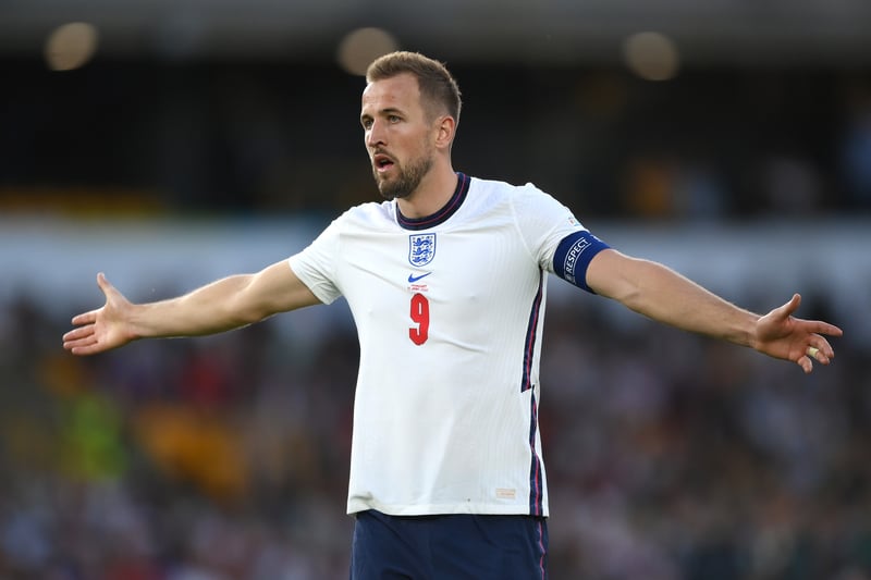 Bayern Munich boss Julian Nagelsman has not ruled out signing Tottenham striker Harry Kane, admitting that it's a 'dream for the future' and that he would 'see what else happens'. (Daily Mail)