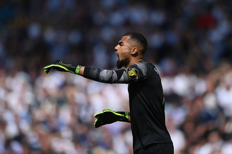 Leicester City have looked at Brighton’s Robert Sanchez as a replacement for the exit-bound Kasper Schmeichel, but the Spaniard is not for sale. (Daily Express)