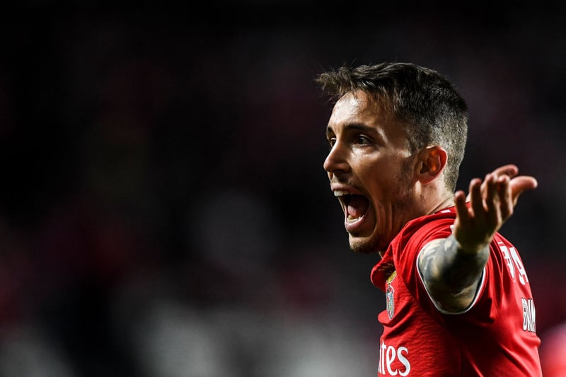 Newcastle United have Benfica defender Alejandro Grimaldo ‘on their agenda’, with the Portuguese side potentially willing to sell for around £16.8m. (Marca)